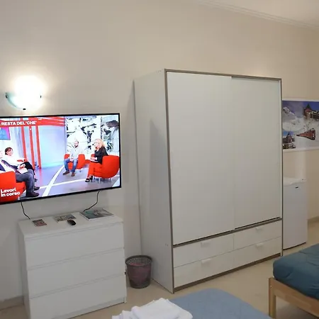 Triple In Our Cozy And Comfortable Establishment רומא